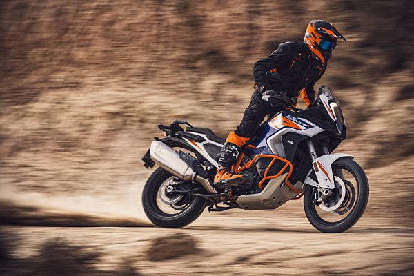 ABOUT ADVENTURE MEISTER | KTM 日本
